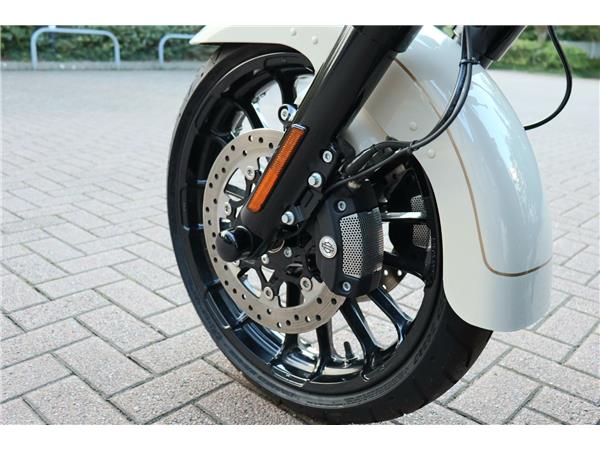 2024 HARLEY-DAVIDSON FLRT FREEWHEELER