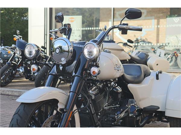 2024 HARLEY-DAVIDSON FLRT FREEWHEELER