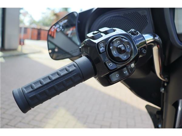 2024 HARLEY-DAVIDSON TOURING FLHX STREET GLIDE