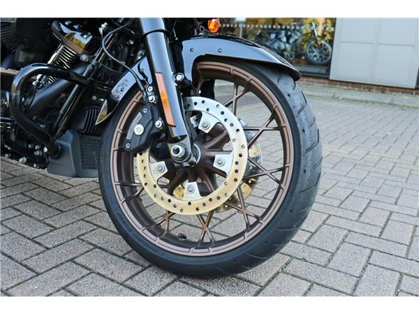 2023 HARLEY-DAVIDSON FLTRXST ROAD GLIDE ST 