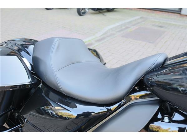 2023 HARLEY-DAVIDSON FLTRXST ROAD GLIDE ST 