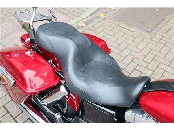 2011 HARLEY-DAVIDSON DYNA FLD SWITCHBACK