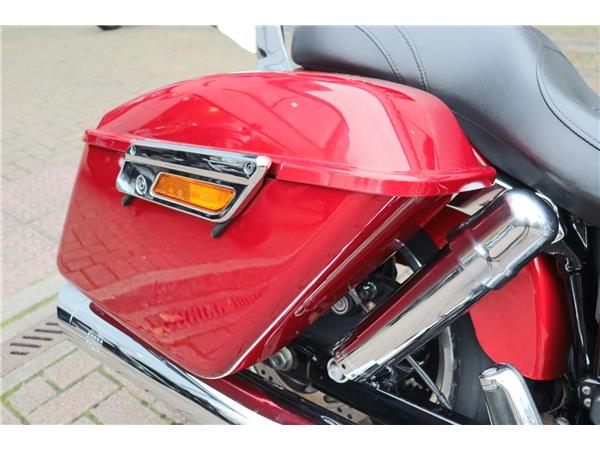 2011 HARLEY-DAVIDSON DYNA FLD SWITCHBACK