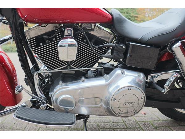 2011 HARLEY-DAVIDSON DYNA FLD SWITCHBACK