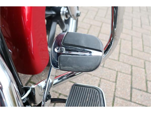 2011 HARLEY-DAVIDSON DYNA FLD SWITCHBACK