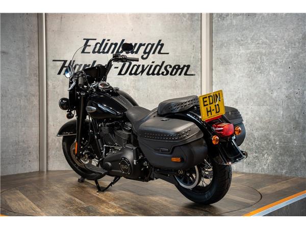 2023 HARLEY-DAVIDSON SOFTAIL FLHCS HERITAGE CLASSIC 114
