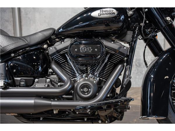 2023 HARLEY-DAVIDSON SOFTAIL FLHCS HERITAGE CLASSIC 114