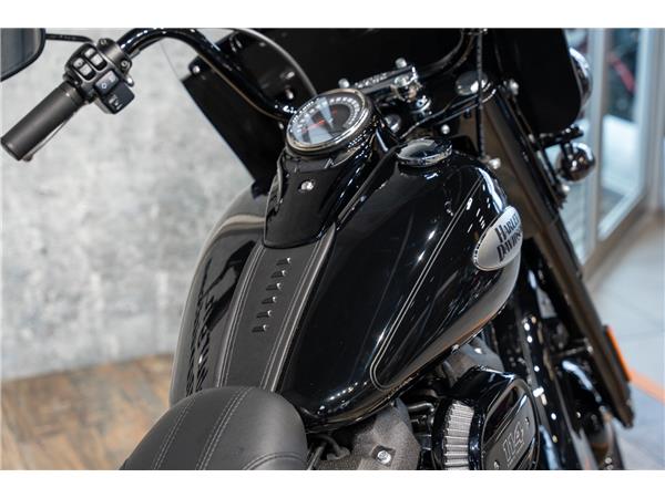2023 HARLEY-DAVIDSON SOFTAIL FLHCS HERITAGE CLASSIC 114