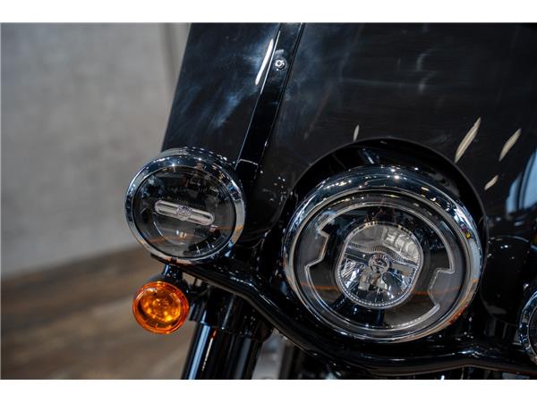 2023 HARLEY-DAVIDSON SOFTAIL FLHCS HERITAGE CLASSIC 114