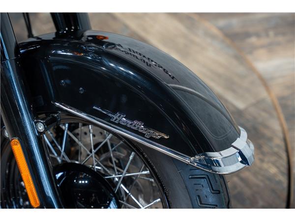 2023 HARLEY-DAVIDSON SOFTAIL FLHCS HERITAGE CLASSIC 114