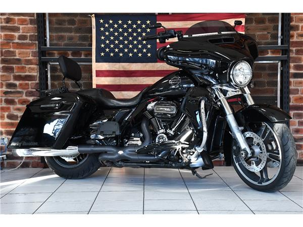 2019 HARLEY-DAVIDSON TOURING FLHX STREET GLIDE