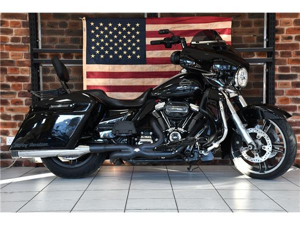 2019 HARLEY-DAVIDSON TOURING FLHX STREET GLIDE