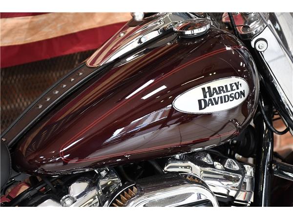 2022 HARLEY-DAVIDSON SOFTAIL FLHCS HERITAGE CLASSIC 114