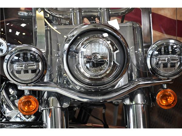 2022 HARLEY-DAVIDSON SOFTAIL FLHCS HERITAGE CLASSIC 114