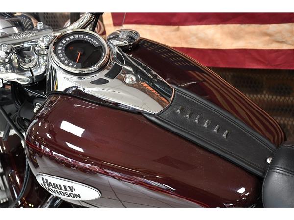 2022 HARLEY-DAVIDSON SOFTAIL FLHCS HERITAGE CLASSIC 114