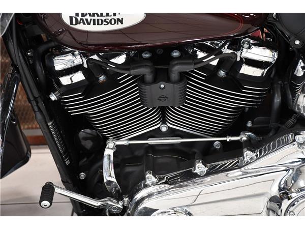 2022 HARLEY-DAVIDSON SOFTAIL FLHCS HERITAGE CLASSIC 114