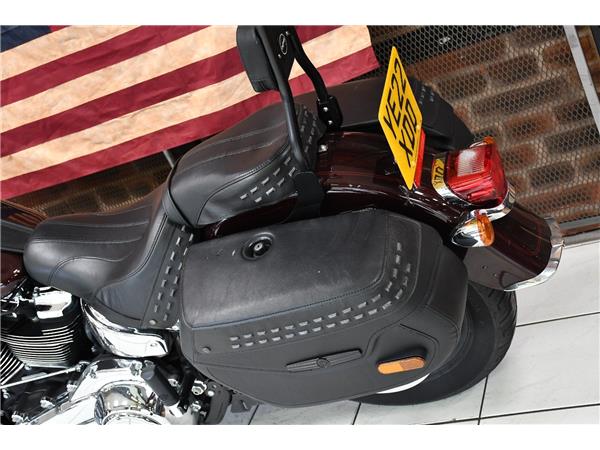 2022 HARLEY-DAVIDSON SOFTAIL FLHCS HERITAGE CLASSIC 114