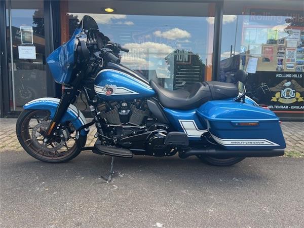  HARLEY-DAVIDSON STREET GLIDE ST