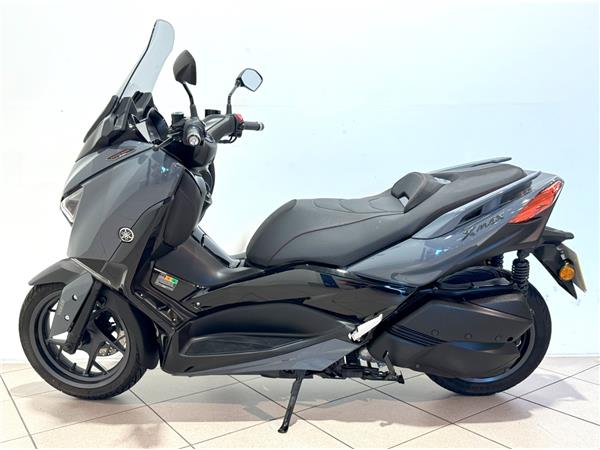 2023 YAMAHA XMAX 300 TECH MAX