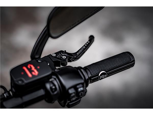 FXDR 114 