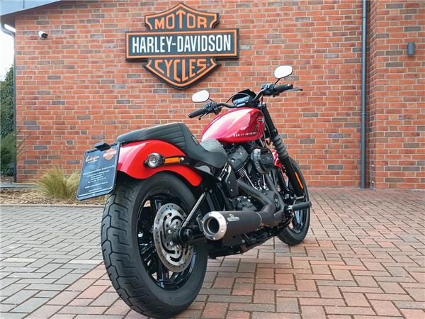 FXBBS Softail Street Bob Sport 