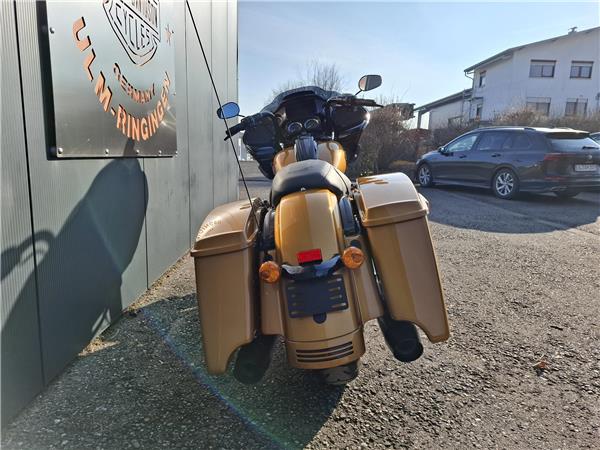 FLTRXS Road Glide Special