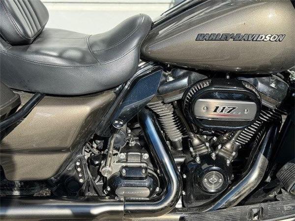 Harley-Davidson CVO - Custom Vehicle Operations