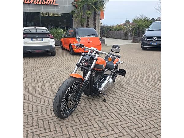 Harley-Davidson Cruiser BREAKOUT 117