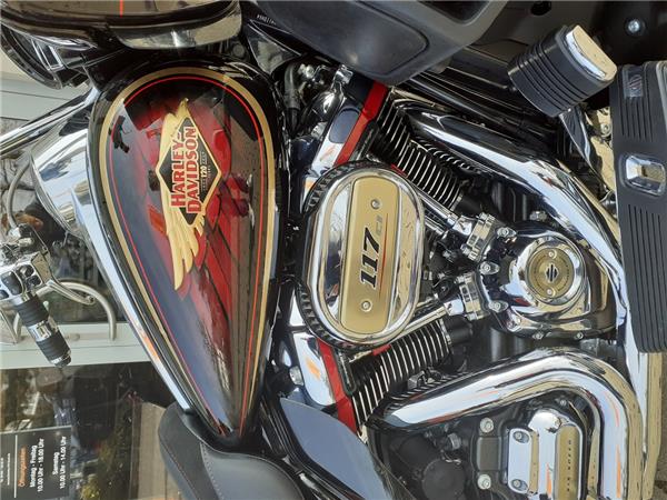 FLTRKSEANV CVO ROAD GLIDE ANNIVERSARY