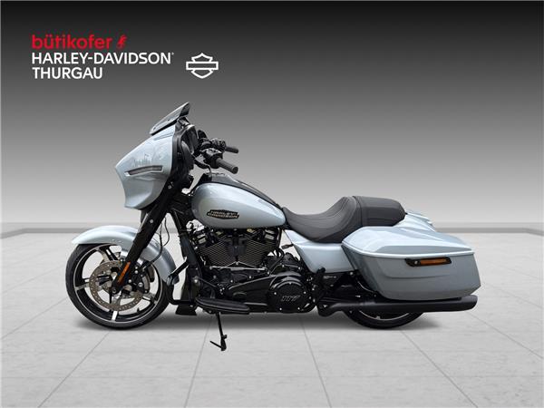 2025 harley-davidson FLHX Street Glide Black Finish 117