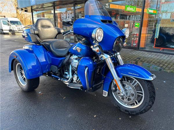2024 HARLEY-DAVIDSON TRI GLIDE ULTRA 