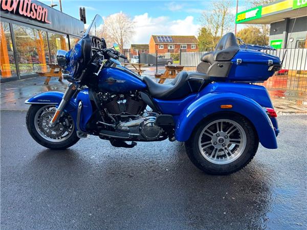 2024 HARLEY-DAVIDSON TRI GLIDE ULTRA 