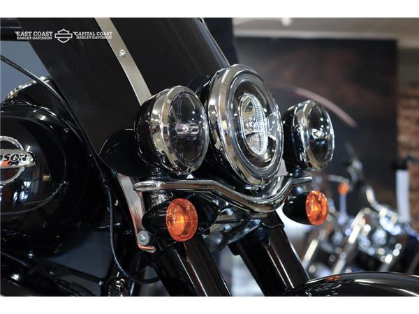 2019 HARLEY-DAVIDSON HERITAGE SOFTAIL CLASSIC 114ci 