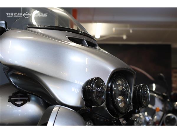 2019 HARLEY-DAVIDSON CVO LIMITED 117ci