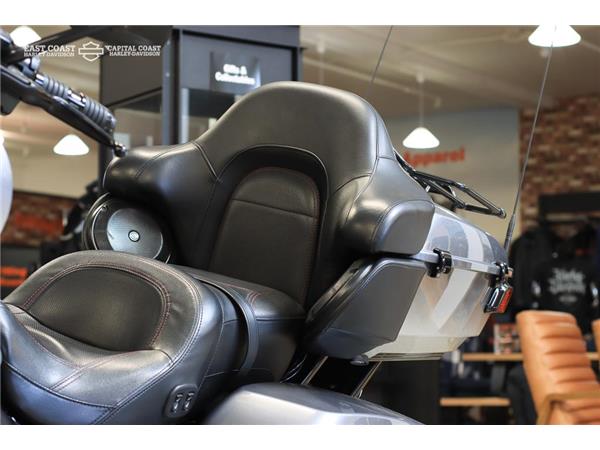 2019 HARLEY-DAVIDSON CVO LIMITED 117ci