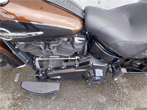 2019 HARLEY-DAVIDSON HERITAGE