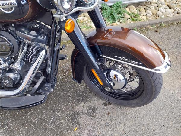 2019 HARLEY-DAVIDSON HERITAGE