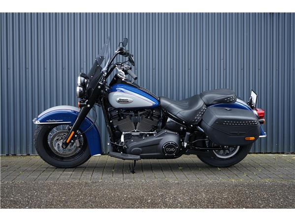 2024 HARLEY-DAVIDSON Softail FLHCS Heritage Classic 114 Black Finish