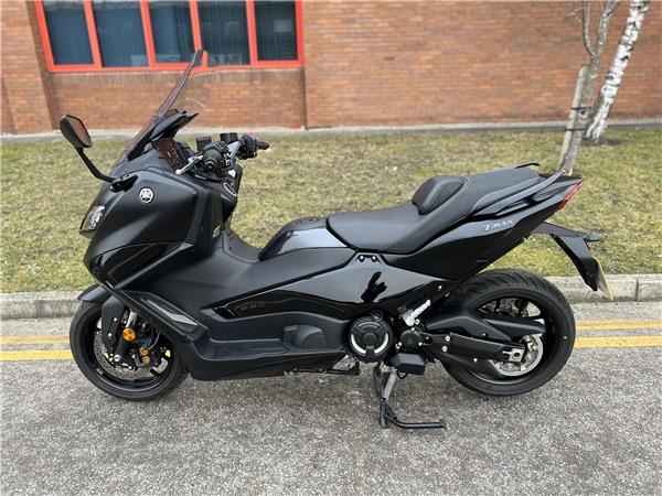 Yamaha TMAX Tech Max