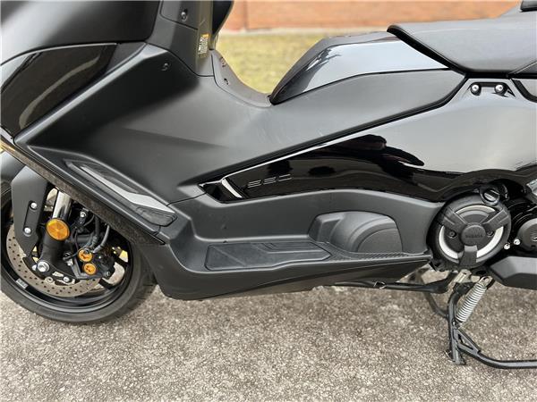 Yamaha TMAX Tech Max