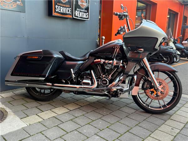 2019 Harley-Davidson CVO Road Glide FLTRXSE Cruiser