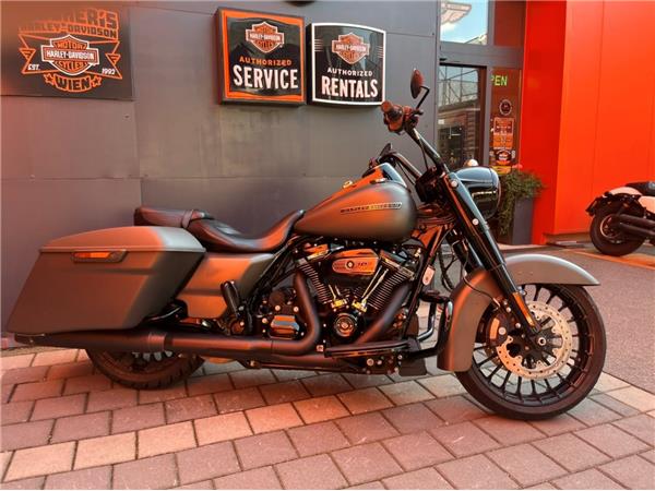 2018 Harley-Davidson Touring Road King Special FLHRXS Cruiser