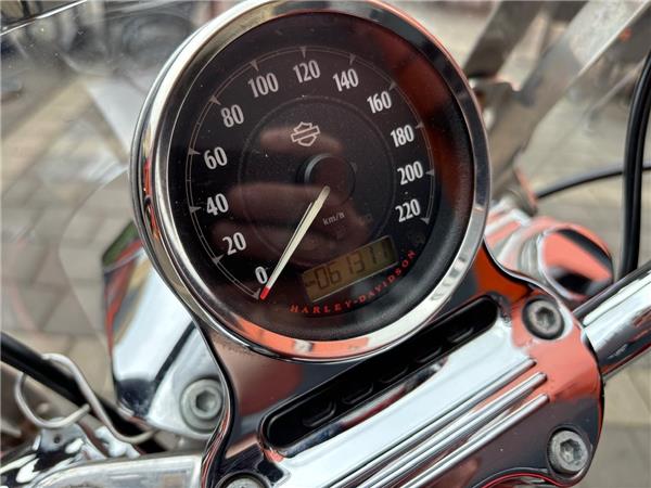 2014 Harley-Davidson Sportster XL 1200T SuperLow Tourer