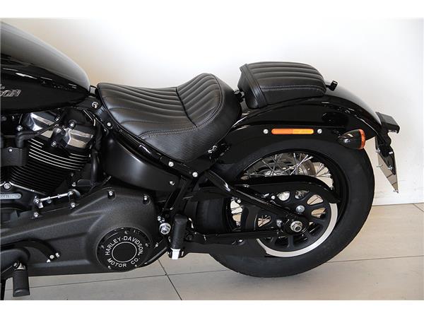 FXBB STREET BOB MY2020