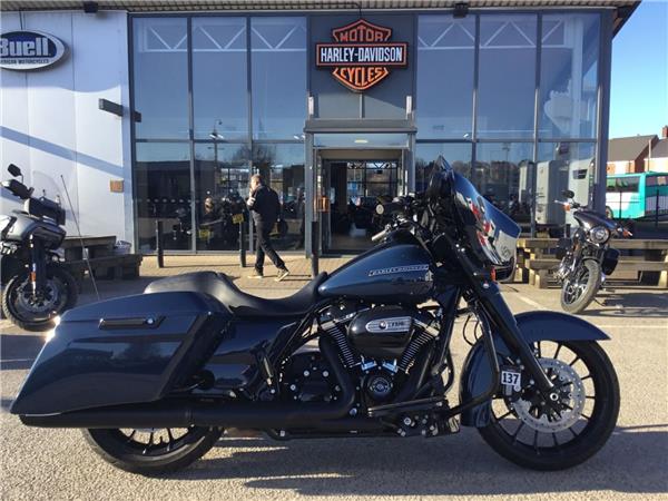 2019 HARLEY-DAVIDSON TOURING FLHXS STREET GLIDE SPECIAL TOURING FLHXS STREET GLIDE SPECIAL