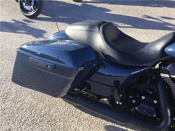 2019 HARLEY-DAVIDSON TOURING FLHXS STREET GLIDE SPECIAL TOURING FLHXS STREET GLIDE SPECIAL