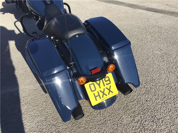2019 HARLEY-DAVIDSON TOURING FLHXS STREET GLIDE SPECIAL TOURING FLHXS STREET GLIDE SPECIAL