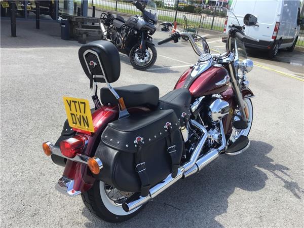 2017 HARLEY-DAVIDSON SOFTAIL FLSTC HERITAGE SOFTAIL CLASSIC SOFTAIL FLSTC HERITAGE SOFTAIL CLASSIC