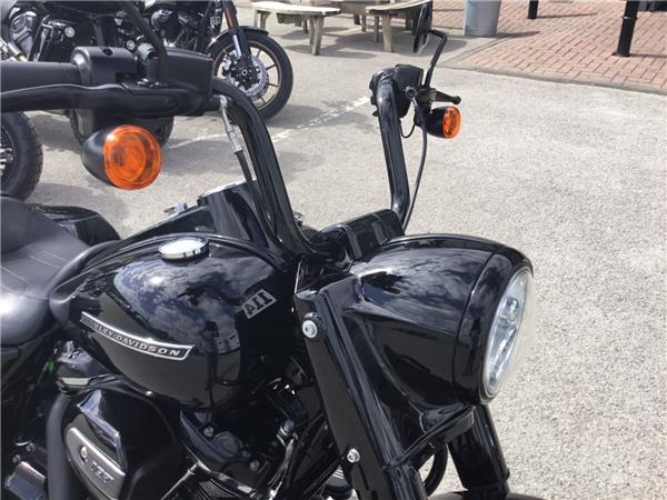 2018 HARLEY-DAVIDSON TOURING FLHRXS ROAD KING SPECIAL TOURING FLHRXS ROAD KING SPECIAL