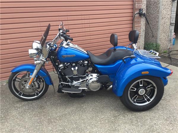 2018 HARLEY-DAVIDSON FREEWHEELER FLHTCUF TRIKE FREEWHEELER FLHTCUF TRIKE